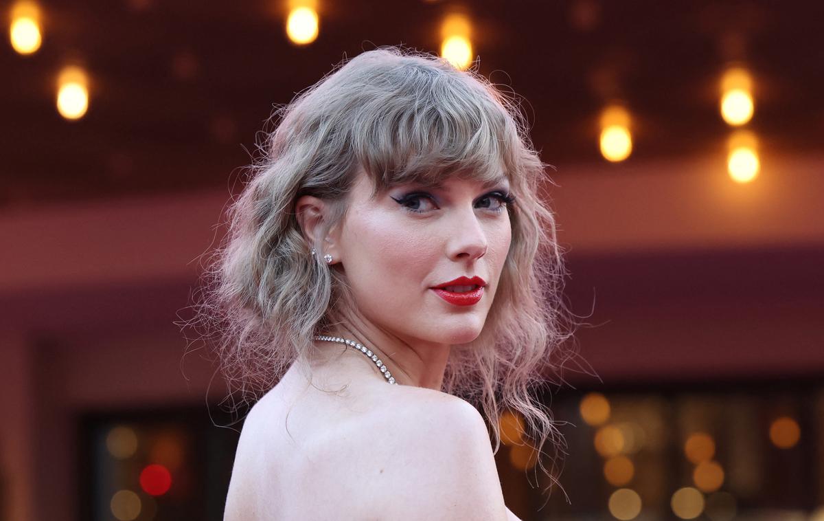 Taylor Swift | V najpomembnejši kategoriji najboljši izvajalec sta poleg Taylor Swift, SZA in Wallna še kanadski reper Drake in ameriški country pevec Luke Combs. | Foto Reuters