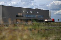 Tesla začasno ustavlja proizvodnjo v Nemčiji