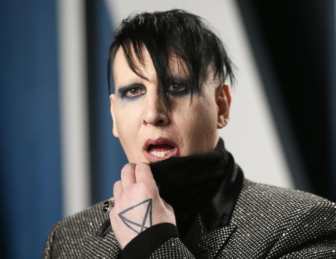 Marilyn Manson naj bi bil v več preteklih ljubezenskih razmerjih nasilen do partneric.  | Foto: Reuters