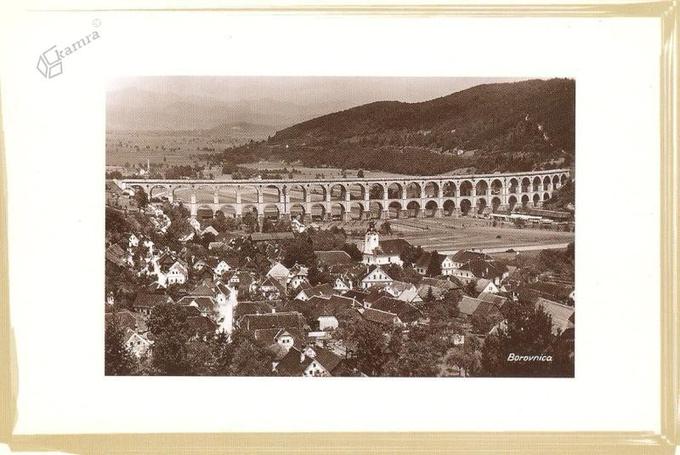 Če bi borovniški viadukt preživel drugo svetovno vojno, bi še danes predstavljal ponos Borovnice in avstrijske gradnje železnic. Čeprav so od njega ostale samo ruševine enega stebra, so spomini nanj vseprisotni. | Foto: Kamra.si