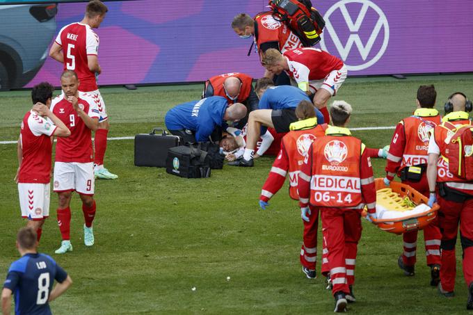 Srce mu je zastalo na tekmi evropskega prvenstva Danske s Finsko. | Foto: Guliverimage/Vladimir Fedorenko