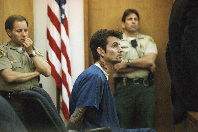 Tommy Lee je bil leta 1998 obsojen na šest mesecev zaporne kazni zaradi fizičnega nasilja nad bivšo ženo Pamelo Anderson. | Foto: Guliverimage