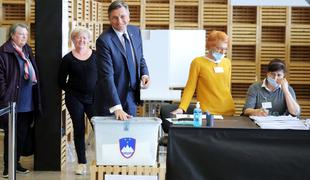 Svoj glas na predčasnem glasovanju oddal tudi Pahor