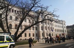 Lažni preplah z bombo v ljubljanski sodni palači #foto