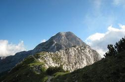 Slikovit dvatisočak izven glavnega grebena Kamniških planin