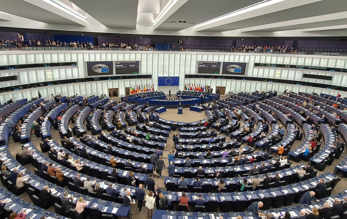 Evropski parlament Strasbourg | S sprejetjem treh zakonov želi Evropski parlament pospešiti zeleni prehod.  | Foto K. M.