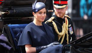 Princ Harry in žena Meghan se poslavljata od kraljevih dolžnosti