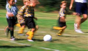 Incident na otroški nogometni tekmi v Domžalah: starša obračunala drug z drugim