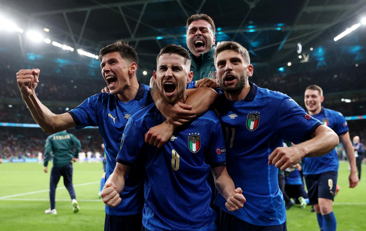 Italija : Španija, polfinale Euro 2020 | Večina anketirancev rahlo prednost namenja Italijanom.  | Foto Reuters