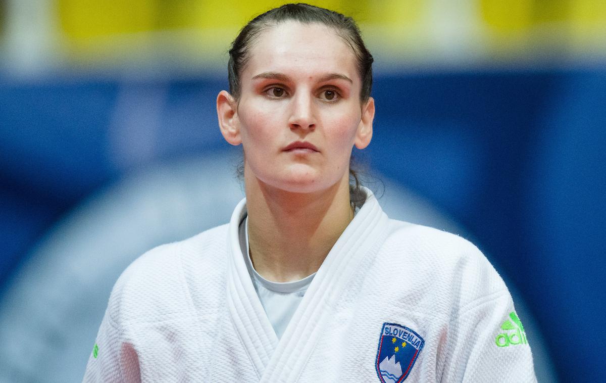 Klara Apotekar | Klara Apotekar se bo za bronasto medaljo pomerila proti tekmeci, s katero pogosto trenira skupaj. | Foto Sasa Pahic Szabo/Sportida