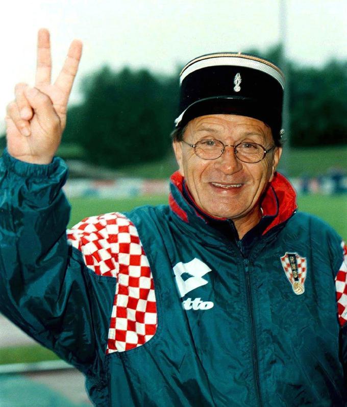 Leta 2003 je kratek čas vodil Muro Miroslav Blažević. Starejši ljubitelji nogometa še danes pravijo, da je takrat že treninge črno-belih spremljalo nekaj tisoč ljudi. | Foto: Getty Images