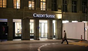 Švica ukinja nagrade vodilnim v Credit Suisse