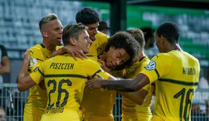 Borussia D. se je po drami rešila pred izpadom proti Omladičevemu Fürthu