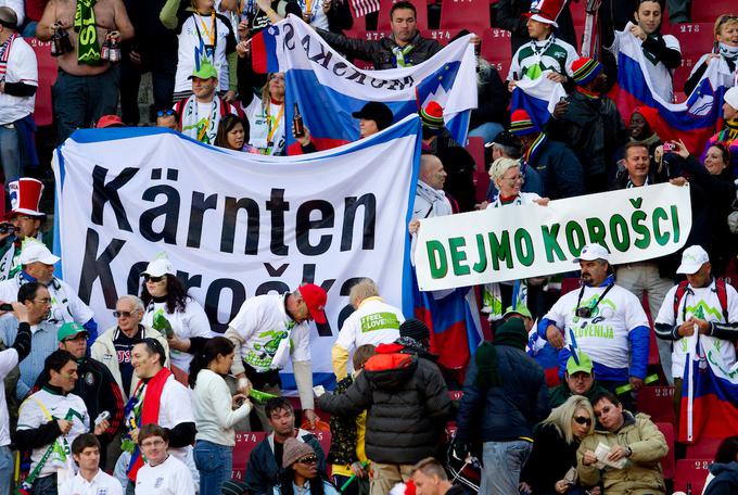Navijači iz Koroške so preplavili tribune južnoafriških stadionov s ponosnimi transparenti. | Foto: Vid Ponikvar