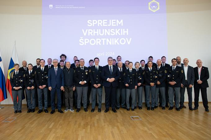 Sprejem slovenskih športnikov zaposlenih v policiji. | Foto: Katja Kodba/STA