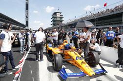 Alonso za priložnost v Indianapolisu na čakanju