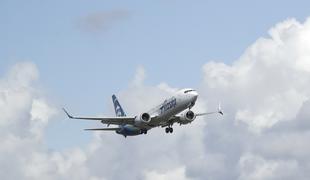 Boeing doletela tožba zaradi odpadlih vrat #video