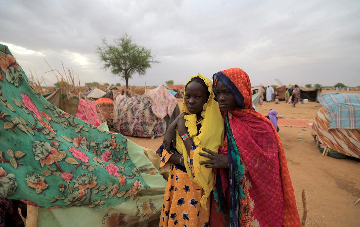 Sudan | V nagovoru pred zbranimi predstavniki približno 60 držav ter mednarodnih vladnih in nevladnih organizacij je Štigličeva poudarila še, da je treba zaščititi sudanske civiliste ter omogočiti neoviran dostop za humanitarno pomoč, so sporočili z zunanjega ministrstva. | Foto Reuters
