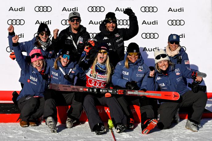 Mikaela Shiffrin | Mikaela Shiffrin je osvojila svoj osmi slalomski globus, skupaj pa jih ima v karieri že 16. Več jih je dobila samo Lindsey Vonn, 20. | Foto Reuters