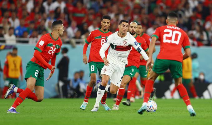 Portugalci so na zadnjem velikem tekmovanju, SP 2022 v Katarju, presenetljivo izpadli v četrtfinalu proti Maroku. | Foto: Reuters