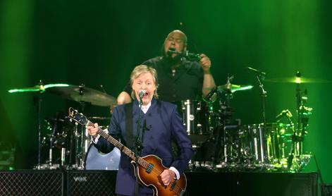 Bo trojici uspelo najti izgubljeno kitaro Paula McCartneyja?