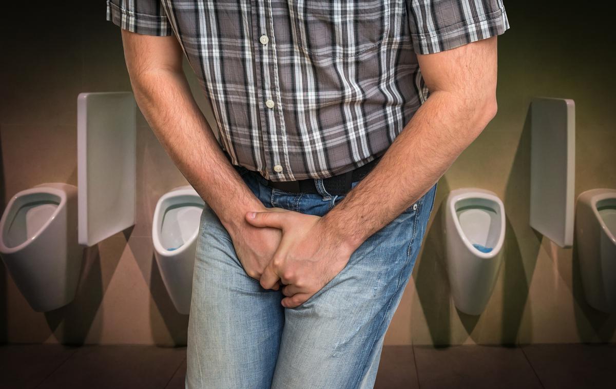 Urin, WC, tiščanje na skret | Foto Thinkstock