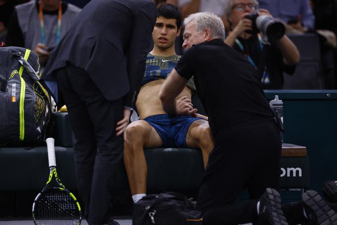 Carlos Alcaraz, ki je trenutno poškodovan, je z 19 leti najmlajši igralec v prvi dvajseterici lestvice ATP. | Foto: Reuters