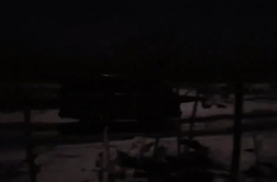 Prestrašeni Rusi: zaradi ukrajinskih dronov se ponoči vozijo brez prižganih luči #video