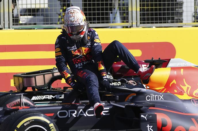 Max Verstappen | Nizozemec Max Verstappen (Red Bull) je dobil prvo sprintersko dirko formule 1 in bo v nedeljo v Silverstonu pravo dirko za svetovno prvenstvo začel s prvega startnega mesta. | Foto Guliverimage