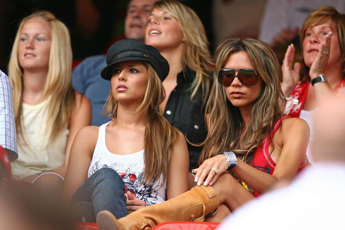 Victoria Beckam, Cheryl Tweedy | Victoria Beckham, žena Davida Beckhama, ki je pod svoje okrilje vzela še Cherly Tweedy, takratno dekle Ashleyja Cola, naj bi bili kolovodji deklet angleških nogometašev, ki so se poleti 2006 prišla zabavat v Nemčijo. | Foto Reuters
