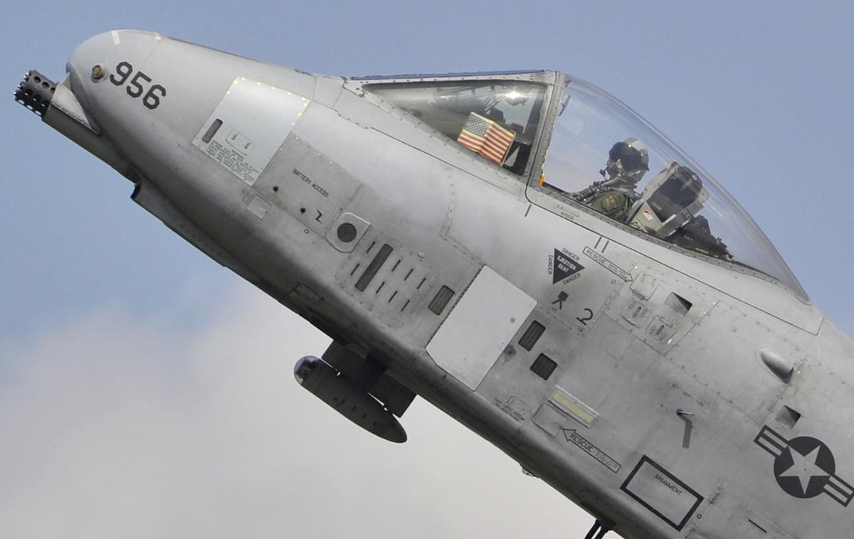 Letalo A-10 | A-10 je vzdržljivo jurišno letalo za uničevanje kopenskih ciljev, kot so oklepniki in topništvo. | Foto Guliverimage