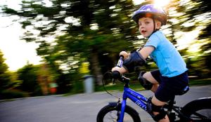 Kolesarske družine, vabimo vas na delavnico varne vožnje s kolesom