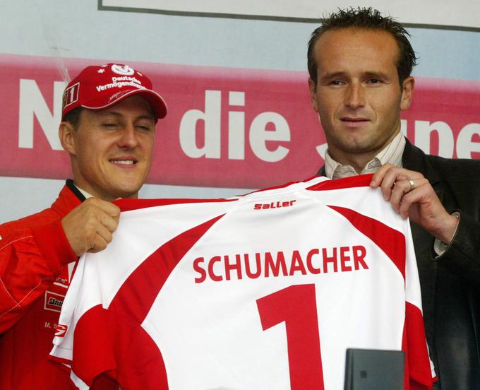 Zvezdnik formule ena Michael Schumacher je velik navijač Kölna in je bil pogosto gost na njegovih tekmah. | Foto: Getty Images