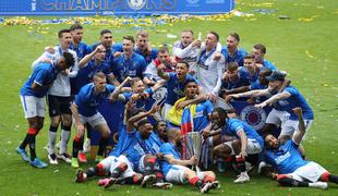 Glasgow Rangers brez poraza do naslova prvaka
