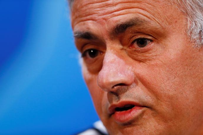 Jose Mourinho | Jose Mourinho je bil častni gost na tekmi lige KHL. | Foto Reuters