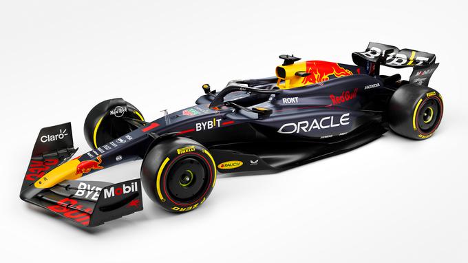 Računalniški render novega Red Bullova dirkalnika. Na sprednjem delu stranic pozor na vertikalni element. | Foto: Red Bull Content Pool