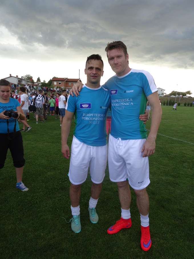 Simon Rosič in Matej Mavrič Rožič sta na Primorskem zagnala nogometni projekt Smukec, v katerem ne manjka mladih Oblakovih občudovalcev. | Foto: 