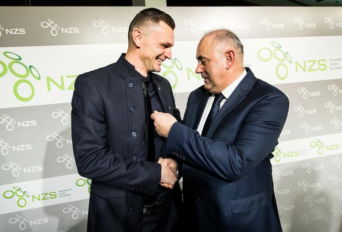 V pogovoru s predsednikom NZS Radenkom Mijatovićem na Gorenjskem ni skrival dobre volje. | Foto: Vid Ponikvar