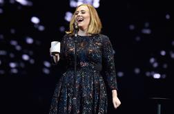 Adele je najbogatejša britanska glasbenica vseh časov