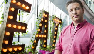 Jamie Oliver je hotel kuhati na kraljevi poroki, a so ga ignorirali