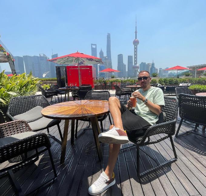Na Kitajskem mu je bilo zelo všeč, zlasti v Šanghaju, kamor se namerava še vrniti. Kot turist. | Foto: Instagram