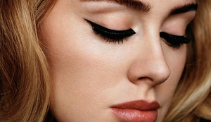 Adele, kraljica staromodnega glamurja