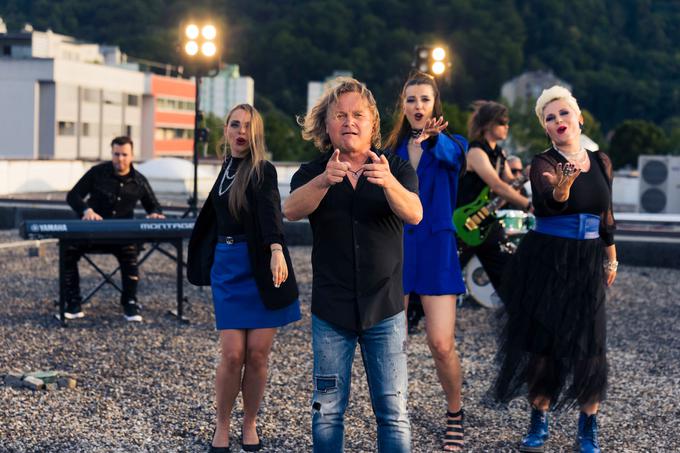Skupina Šank Rock in Bepop sta združili moči in na novo preoblekli skladbo Metulj. | Foto: Matic Holobar/Magični spomini