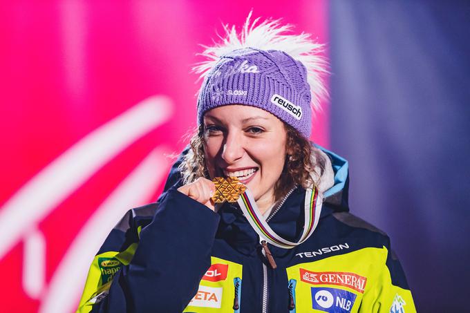 Ilka Štuhec - svetovna prvakinja v smuku. | Foto: Sportida