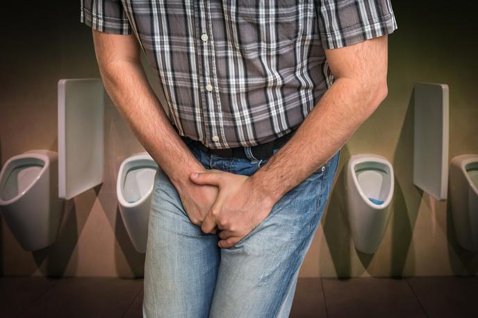 Urin, WC, tiščanje na skret | Foto Thinkstock