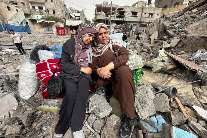 Izraelski napad na Gazo | Pod ruševinami ostaja ujetih še 15 ljudi. | Foto Reuters