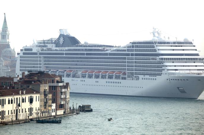 Benetke potniška ladja križarka | Največje ladje bodo preusmerjene v beneško industrijsko pristanišče Marghera. | Foto Reuters