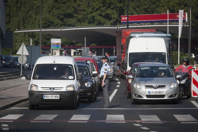 Koliko desetletij bo potrebno za razogljičenje prometa? | Foto: Ana Kovač