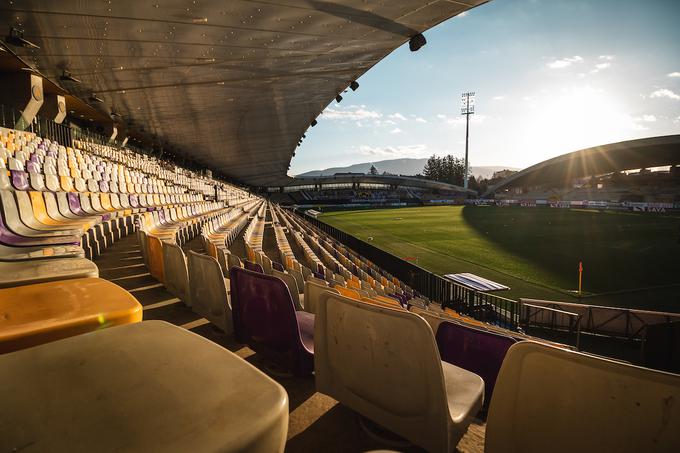 Tribune na nogometnih štadion bodo še naprej samevale. | Foto: Sportida