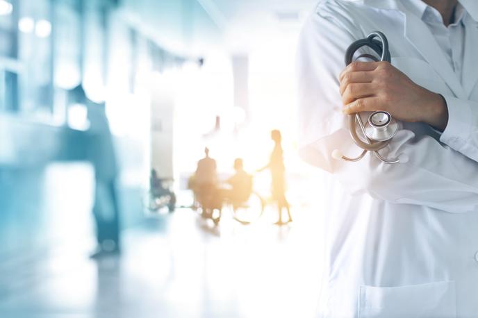 zdravnik, zdravniki, bela halja | Foto Shutterstock